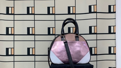 Madarak ihlették a magyar táskatervező és képzőművész közös kollekcióját