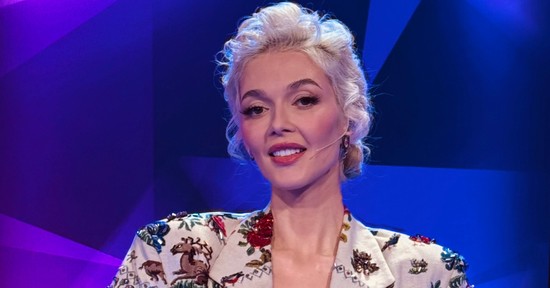 Herceg Erika nadrág nélkül tündökölt a Megasztárban, mélyen dekoltált body-ban keltett hatalmas feltűnést