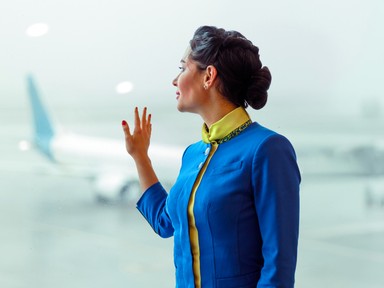 Így zajlik a légiutas-kísérők kiválasztása, bonyolult folyamaton kell átesniük a jelentkezőknek