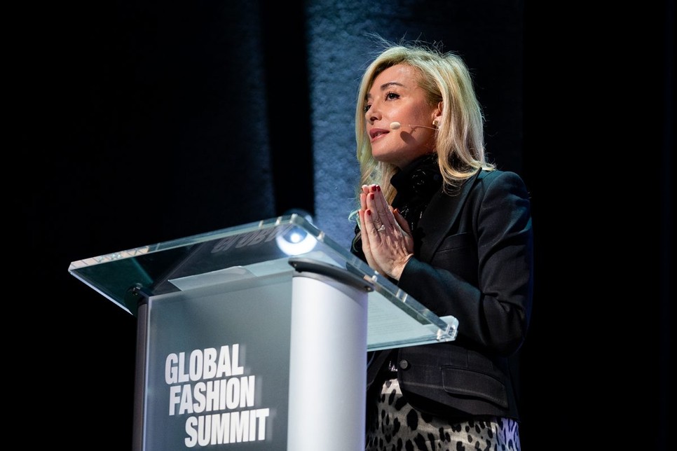 Federica Marchionni a Global Fashion Agenda nonprofit szervezet vezetője, mely szervezet 2009 óta rendezi meg a Glamour Fashion Summit konferenciát a divatipar és a kapcsolódó iparágak vezetőinek