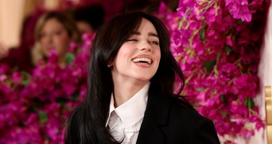 Billie Eilish-rajongók, figyelem! GLAMOUR bookazine jelent meg kedvencetekről