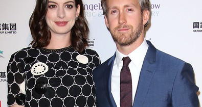 Megszületett Anne Hathaway kisfia!