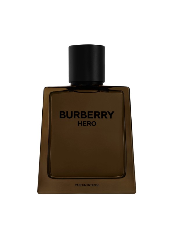 A Burberry illatvonalának ikonikus cédrusfa triójának természetes gazdagságát álmodja újra, a feketebors olaj fűszeres, élettel teli aromájával. Hero Parfum Intense BURBERRY 50 990 Ft/50 ml (1019,8 Ft/1 ml)