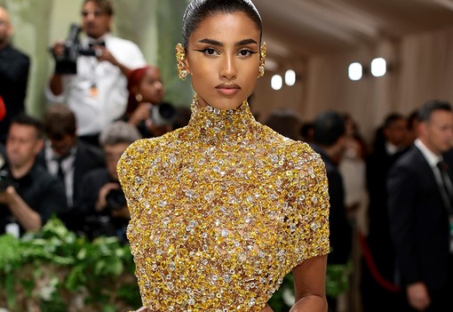 Met-gála csúcspont: Irina Shayk, Karlie Kloss tetőtől-talpig Swarovski kristállyal borítva