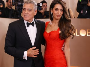 Amal Clooney királynőként ragyogott George Clooney mellett a Golden Globe-on, a szerelmük megédesítette a gálát