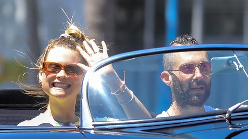 Kemény üzenettel tért vissza az Instagramra Adam Levine felesége, Behati Prinsloo