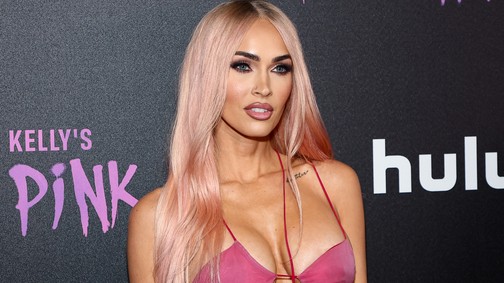 Megan Fox igazi cukorkarózsaszín bombázó