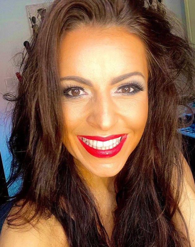 Akkoriban piros rúzzsal és füstös szemekkel hódított. 