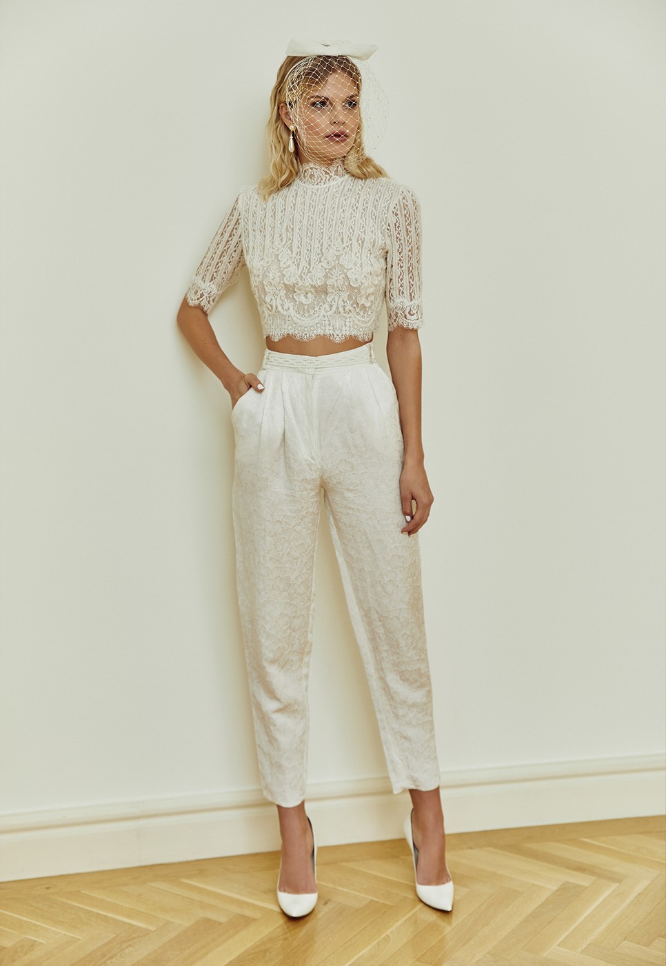 A meseszép menyasszonyi ruhák tervezője, Sármán Nóra a következő szezonra valami igazán különleges álmodott meg