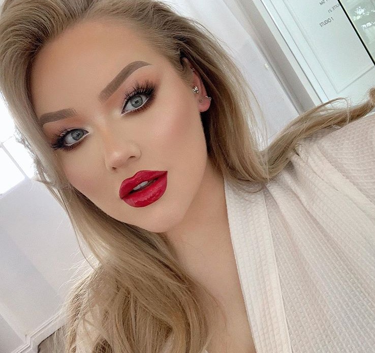 A világhírű vlogger felvállalta transzneműségét: ezt a videót mindenkinek kötelező megnézni