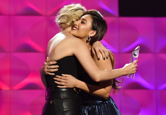 Selena Gomez és Francia Raisa