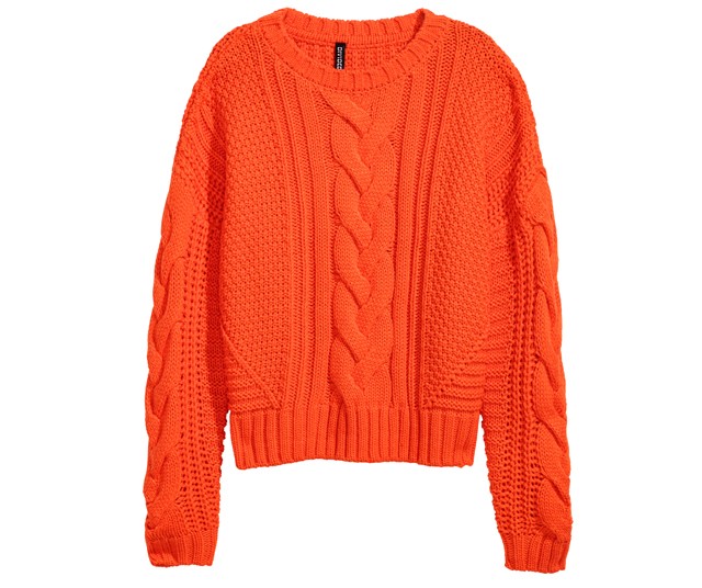 Az élénk színek és a klasszikus, fontott kötésminták most nagyon izgalmasak együtt. 8990 Ft (20% a GLAMOUR-napokon 7201 Ft)