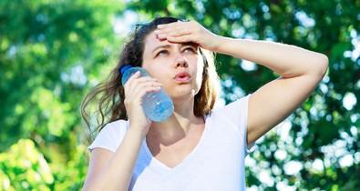 7 jel a szakértő szerint, hogy nem iszol elég folyadékot, és veszélybe sodrod magad a hőségben