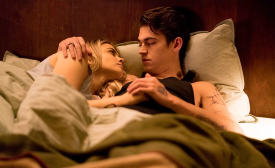 Tényleg kevesebbet szexelnek a mai fiatalok?