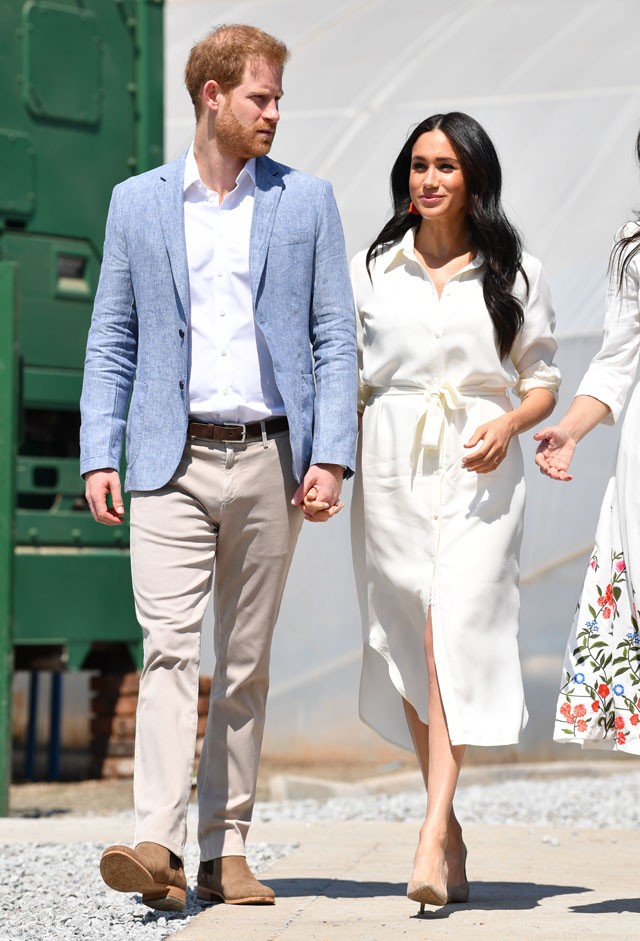 El sem tudjuk dönteni, hogy Meghan Markle frizurája, vagy ruhája a tökéletesebb