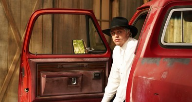 Pete Davidson súlyos autóbalesetet szenvedett