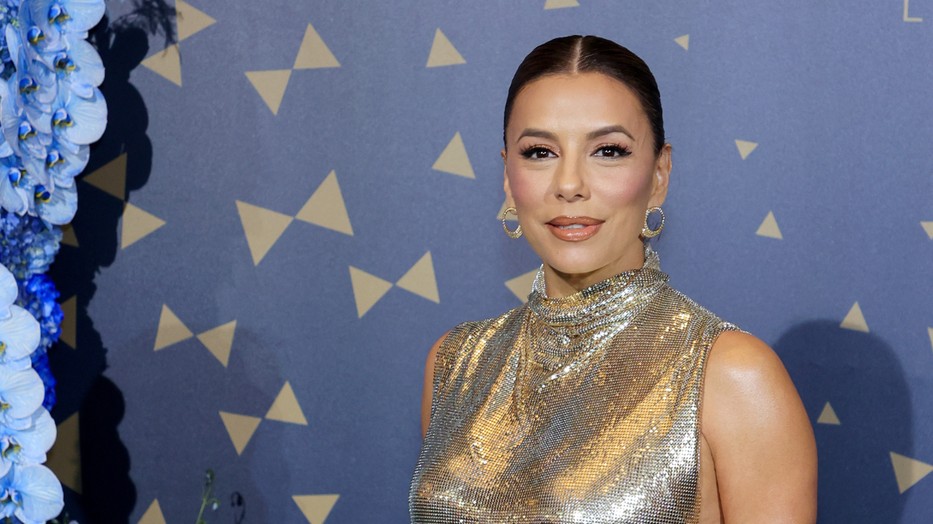 Eva Longoria új szintre emelte a meztelenruha fogalmát