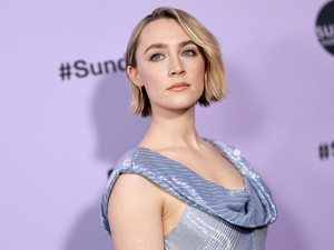 A szezon legmegosztóbb cipője úgy leigázta a vörös szőnyeget, hogy öröm volt nézni