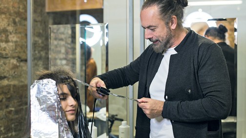Bízd rá magad a fodrászodra és újulj meg fél óra alatt!