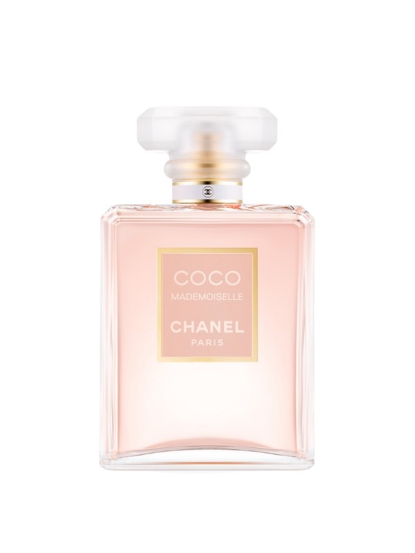 Érzékeit az édes narancsvirág, a bergamott és a zamatos mandarin szikrázó keveréke ébreszti fel a fejillatban. Utána hamarosan felismerhetővé válik a mámorító rózsa, a friss jázmin és az egzotikus ylang-ylang aromája is. A Chanel Coco Mademoiselle alapillatában, amely a leghosszabb ideig érezhető, a fehér pézsma, a keleties vanília és a vetiver barátságos jegyei bukkannak fel. Coco Mademoiselle edp CHANEL - chanel.com