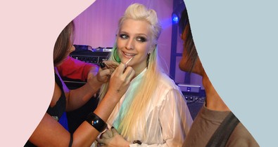 Itt az idő, hogy a 2000-es évek imádott "puff" frizurája is visszatérjen