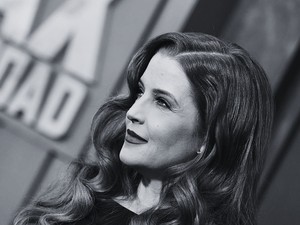 54 éves korában meghalt Lisa Marie Presley, Elvis Presley lánya