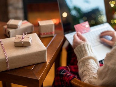 Szerezd be kuponokkal a karácsonyi ajándékokat: jön a GLAMOUR-napok X-mas Week!