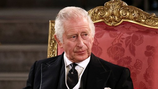 III. Károly király az új uralkodó, de nem ő a királyi család legnépszerűbb tagja