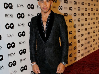 A hét legstílusosabb pasija: Lewis Hamilton