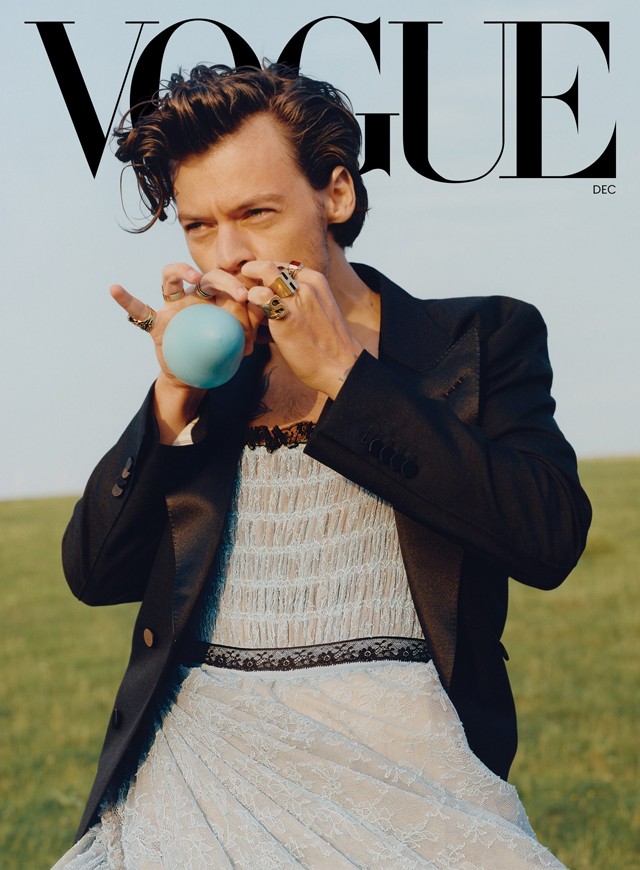 Harry Styles lett a Vogue első férfi címlapsztárja
