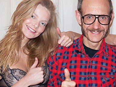 Cicaharc! Fehérneműben verekszik Enikő a szőkeséggel