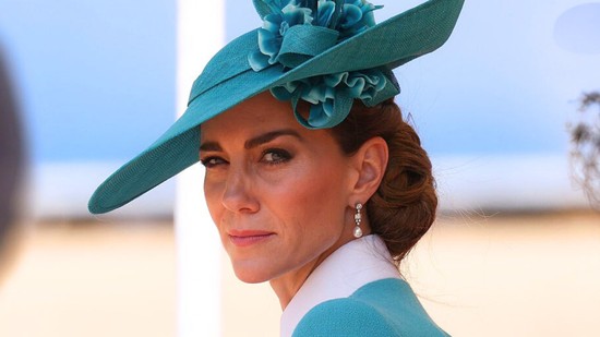 Katalin hercegné hófehérben, sejtelmes szoknyában kápráztatta el a világot: csak ámulunk a szépségén