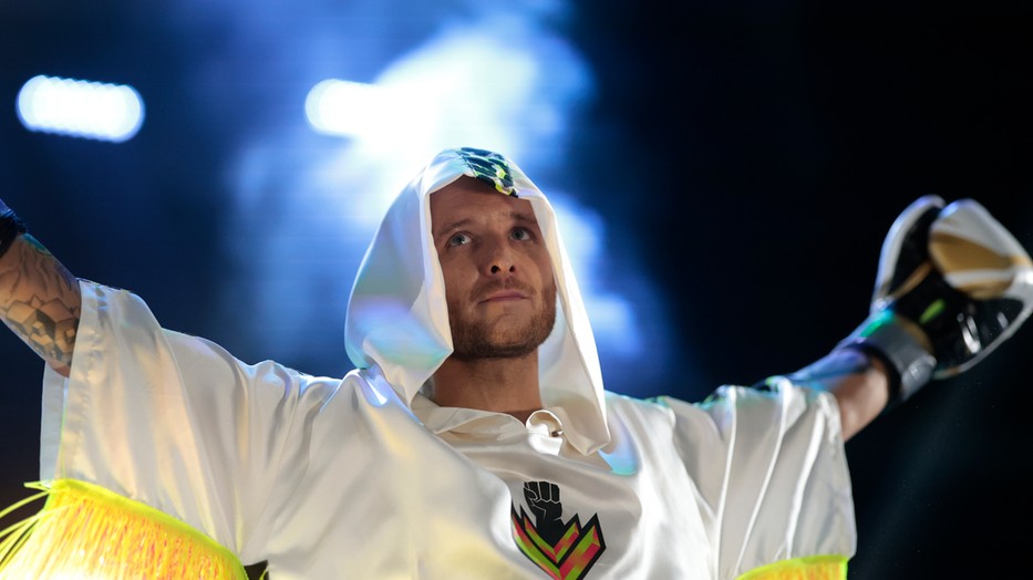 Felháborodtak a nézők Istenes Bence és Rácz Jenő boxmeccse után