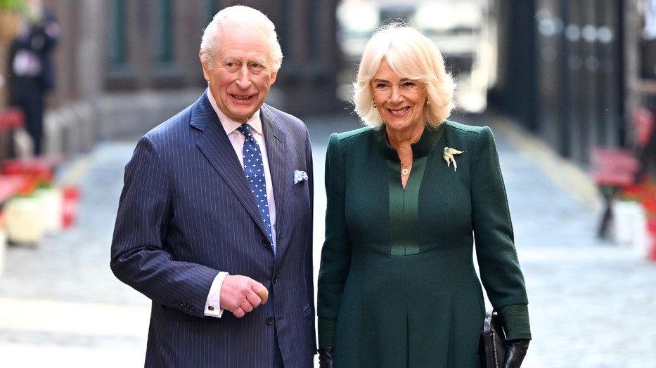 Károly király és Kamilla királyné a divatban is egy nyelvet beszélnek