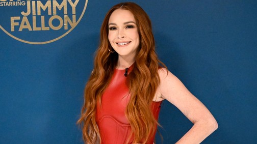 Lindsay Lohan újraalkotta gyerekkori karakterét, és erre a retró vonatra bármikor újra felülnénk!