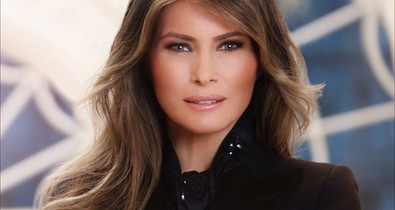 Melania Trump ismét óriási botrányt okozott horrorisztikus karácsonyi dekorációjával