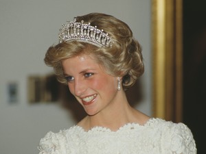 Ezek az angol királyi család leggyönyörűbb tiarái