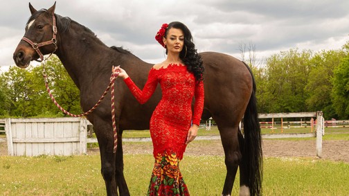 Sugarbird Gypsy kollekció: roma kultúra, divat és sztárok egy varázslatos bemutatón