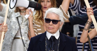 Karl Lagerfeld utálja a szelfijeidet