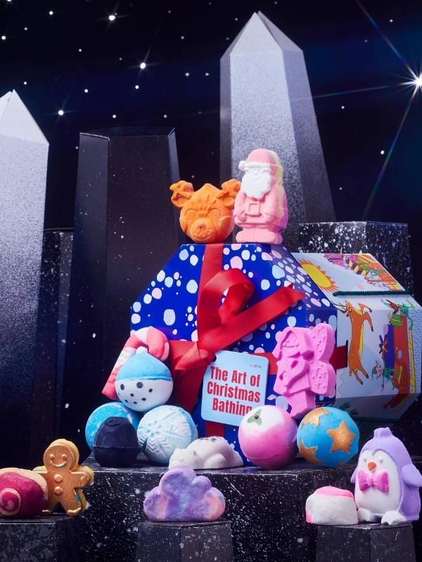 The Art Of Christmas Bathing karácsonyi ajándékcsomag LUSH 42 790 Ft