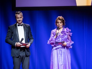 Hazai tervezők ruháiban tündököltek a filmcsillagok a Magyar Mozgókép Fesztivál díjátadó gáláján