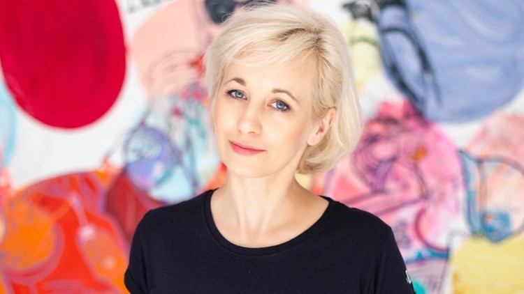Soós Nóra az egyik legnépszerűbb kortárs képzőművész ma Magyarországon
