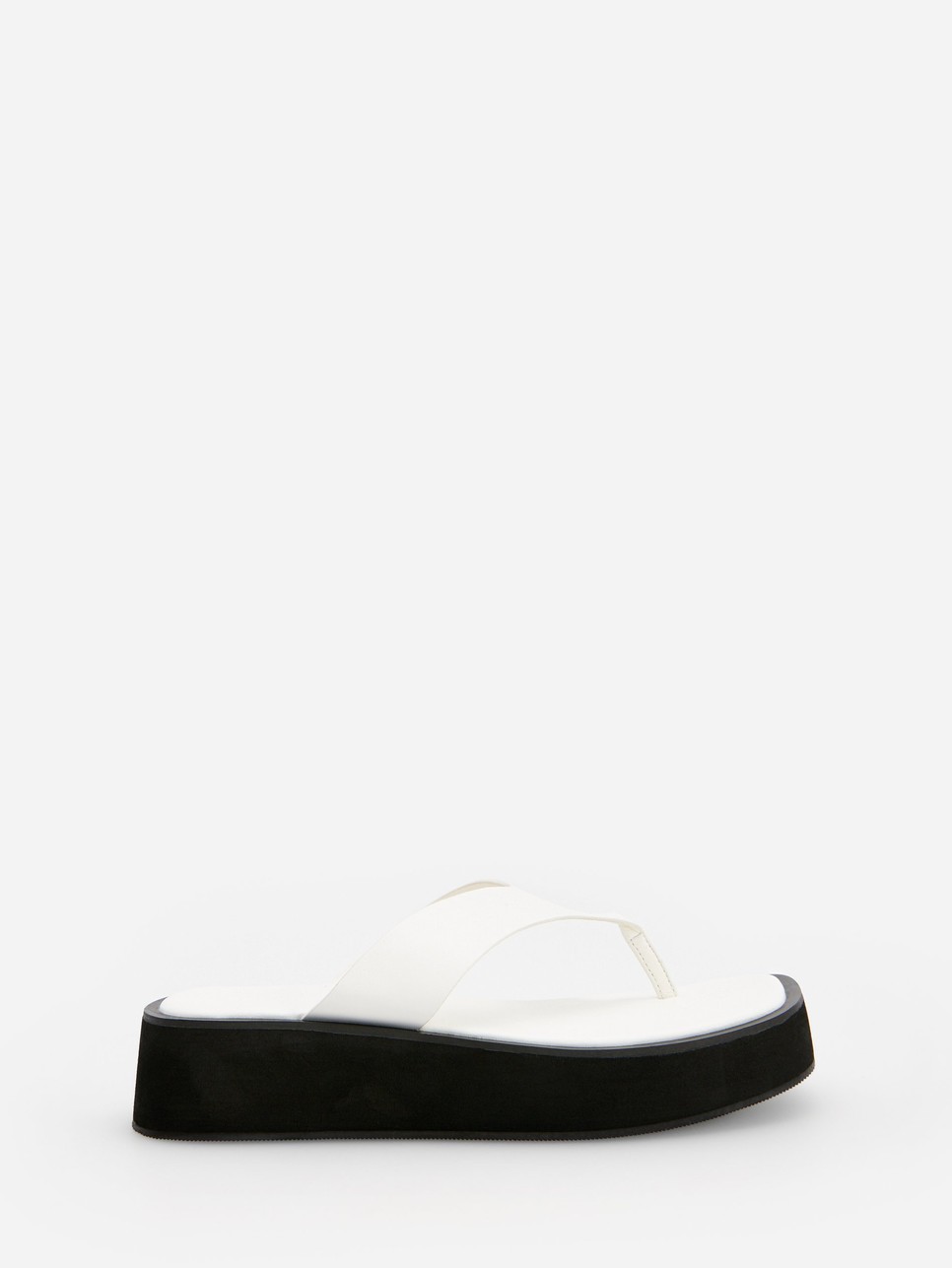  Fehér RESERVED 8995 Ft