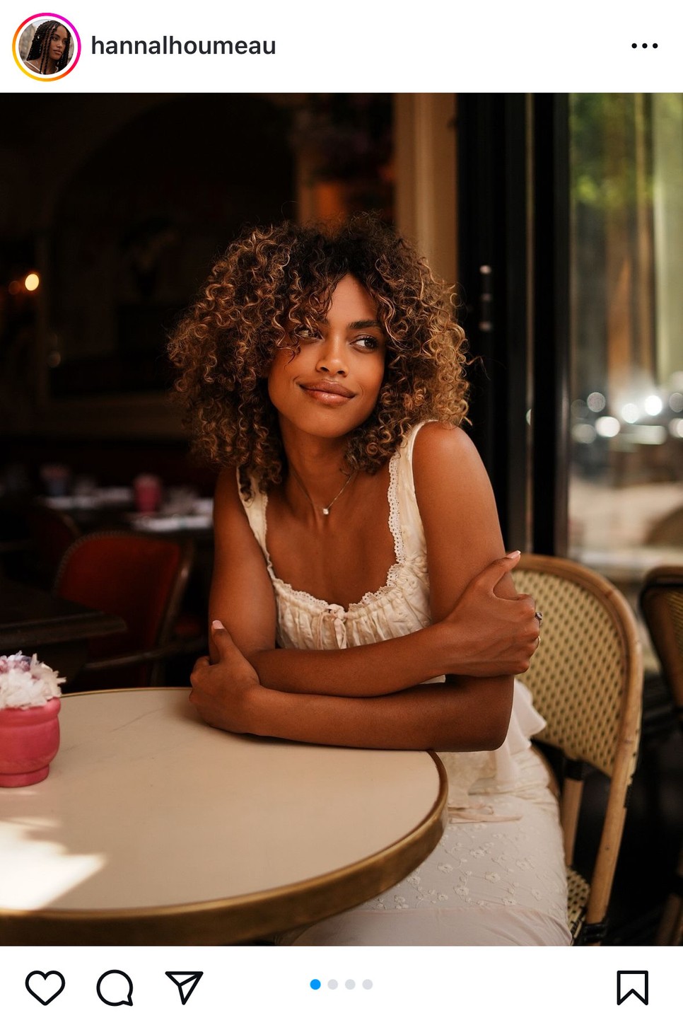 Hanna Lhoumeau szívesen kipróbál minden körömstílust