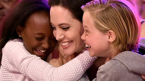 Így alakult át Angelina Jolie és Brad Pitt kislánya fiúvá!