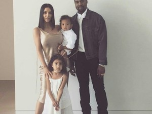 Kim Kardashian kisfia kórházba került!