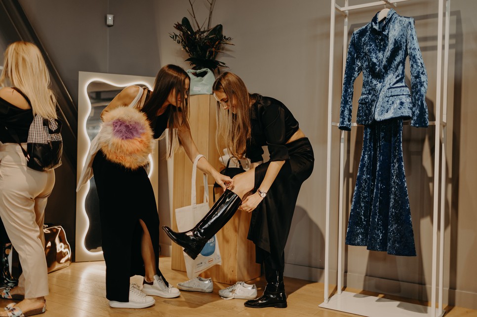 Rengeteg csodás kincs talált gazdára a H&M budapesti Showroomjában az Unicef Pop-Up Store and More-ban