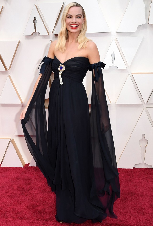 Margot Robbie egy Chanel kreációban az Oscar-gálán
