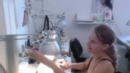 Füstölnek a varrógépek!