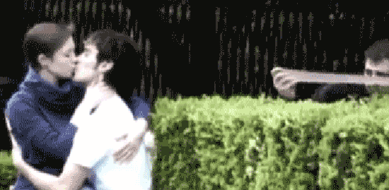 Csak néhány GIF, amit értékelni fogsz, ha egyedül töltöd a Valentin-napot